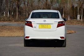2015款丰田威驰1.5L手动智享星光版