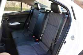 2015款丰田威驰1.5L手动智享星光版