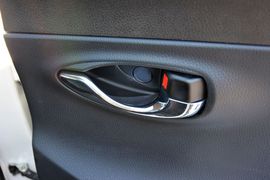 2015款丰田威驰1.5L手动智享星光版