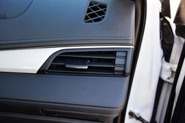 2015款丰田威驰1.5L手动智享星光版