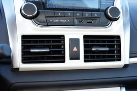 2015款丰田威驰1.5L手动智享星光版