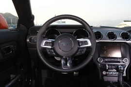 试驾全新福特Mustang