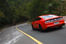 试驾全新福特Mustang