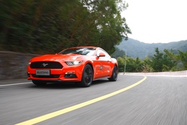 试驾全新福特Mustang