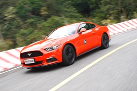 试驾全新福特Mustang