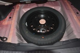 2014款丰田威驰1.5L自动智臻版