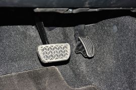 2014款丰田威驰1.5L自动智臻版