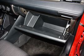 2014款丰田威驰1.5L自动智臻版