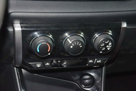 2014款丰田威驰1.5L自动智臻版