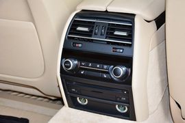 2014款宝马730Li臻享型