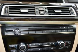 2014款宝马730Li臻享型