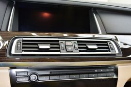 2014款宝马730Li臻享型
