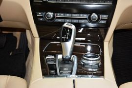 2014款宝马730Li臻享型