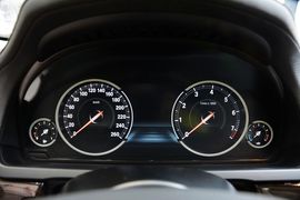 2014款宝马730Li臻享型