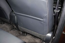 2015款丰田RAV4