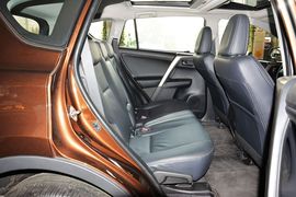 2015款丰田RAV4