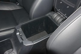 2015款丰田RAV4