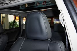 2015款丰田RAV4