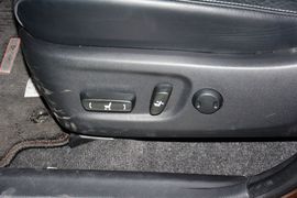 2015款丰田RAV4