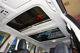 2015款丰田RAV4