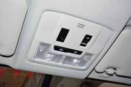 2015款丰田RAV4
