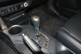 2015款丰田RAV4