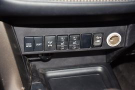 2015款丰田RAV4