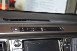 2015款丰田RAV4
