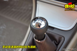 2010款雪铁龙爱丽舍三厢试驾实拍