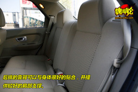 2010款雪铁龙爱丽舍三厢试驾实拍