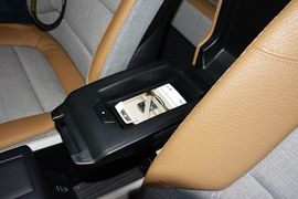 2014款宝马i3增程式混合动力版