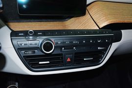 2014款宝马i3增程式混合动力版