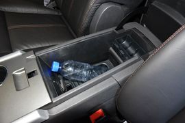 2012款福特锐界2.0T精锐天窗版