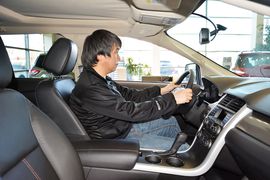 2012款福特锐界2.0T精锐天窗版