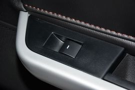 2012款福特锐界2.0T精锐天窗版