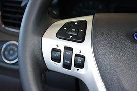 2012款福特锐界2.0T精锐天窗版