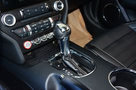 2015款福特MUSTANG