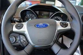 2015款福特翼虎2.0L
