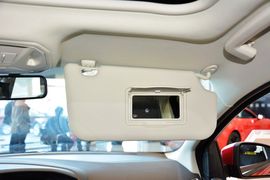 2012款福特福克斯两厢1.6L手自一体风尚型