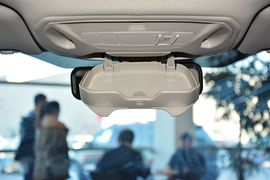 2012款福特福克斯两厢1.6L手自一体风尚型