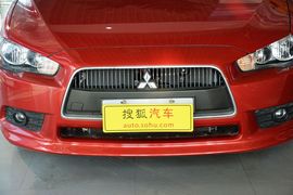 2013款三菱翼神1.8L手动舒适时尚版