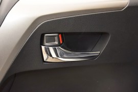 2015款丰田RAV4