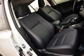 2015款丰田RAV4