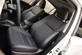 2015款丰田RAV4