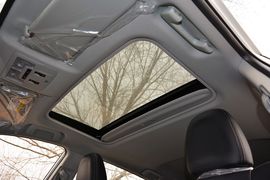 2015款丰田RAV4