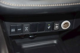 2015款丰田RAV4
