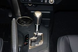 2015款丰田RAV4
