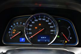 2015款丰田RAV4