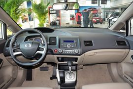   2015款思铭1.8L VTI自动