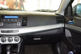 2015款三菱翼神1.8L